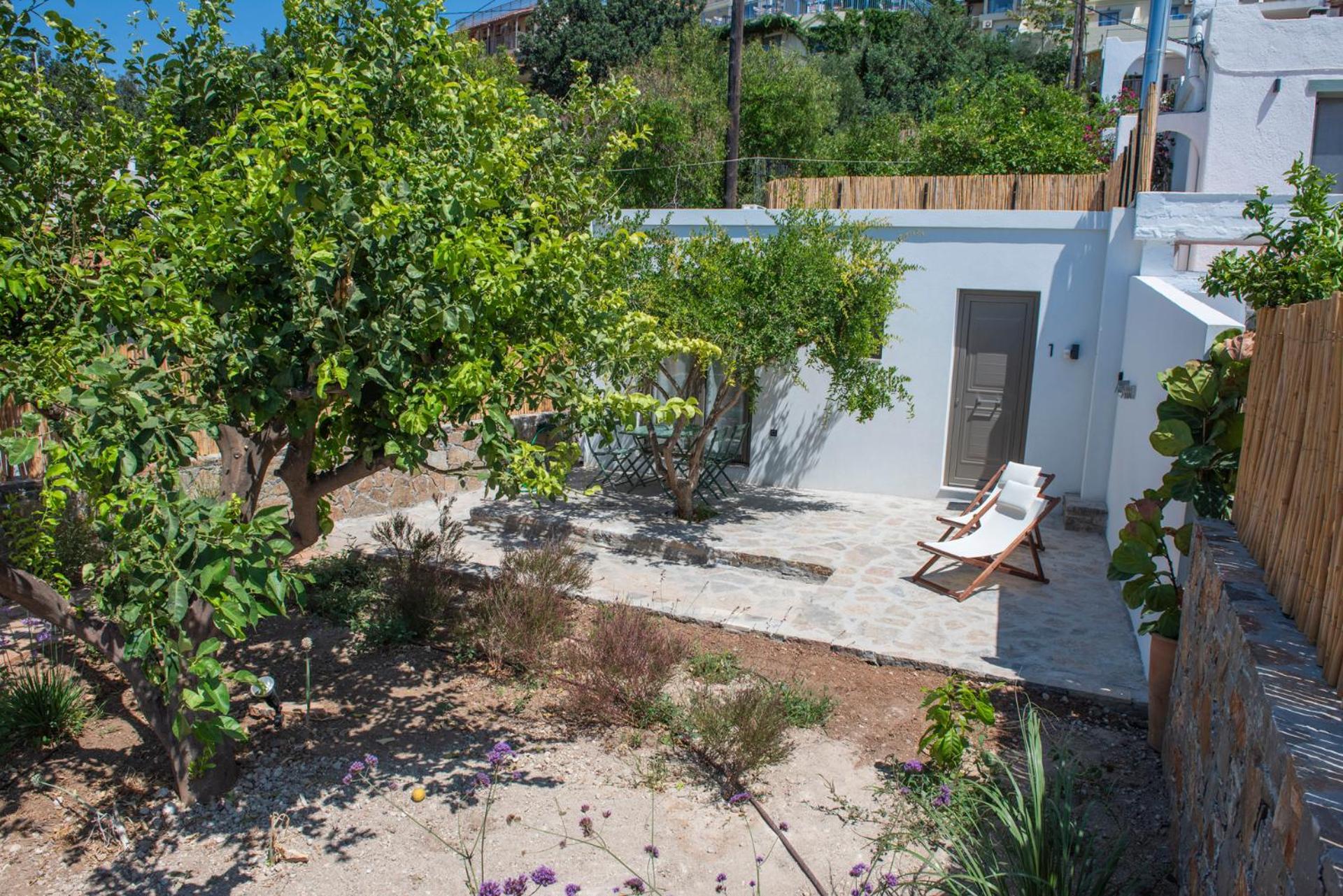 Gioma Garden Villas Istron Eksteriør bilde